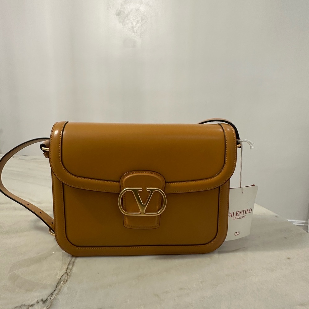Valentino Garavani 9to5 Calfskin shoulder bag - Picture 2 of 5
